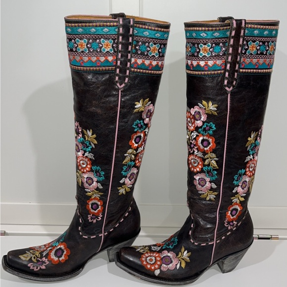 Embroidered Floral Knee-High Boots - Multicolor - Picture 3 of 9